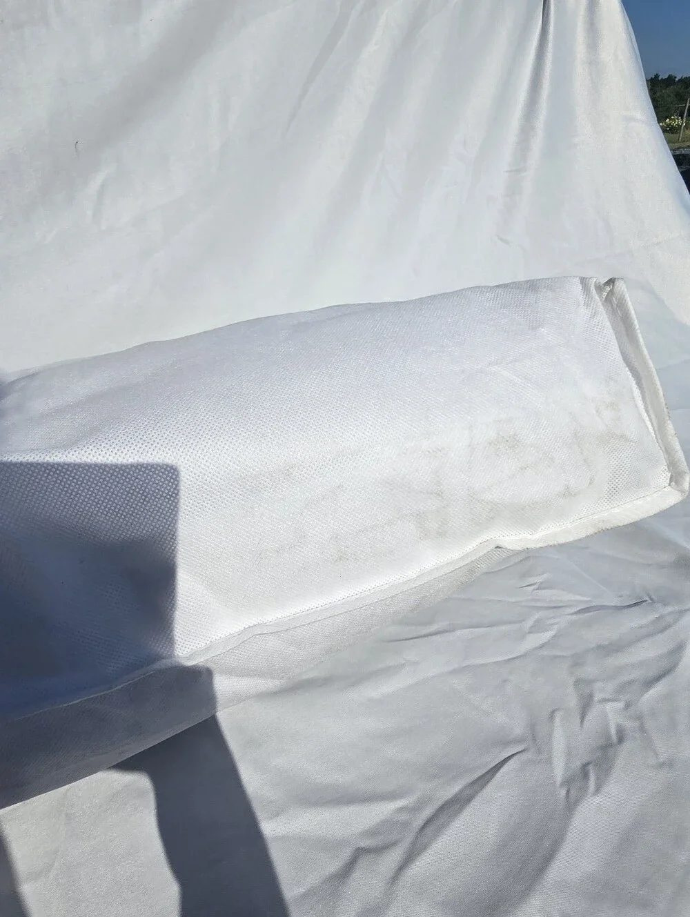NWT Quince White Duck Down Premium Pillow Standard Medium